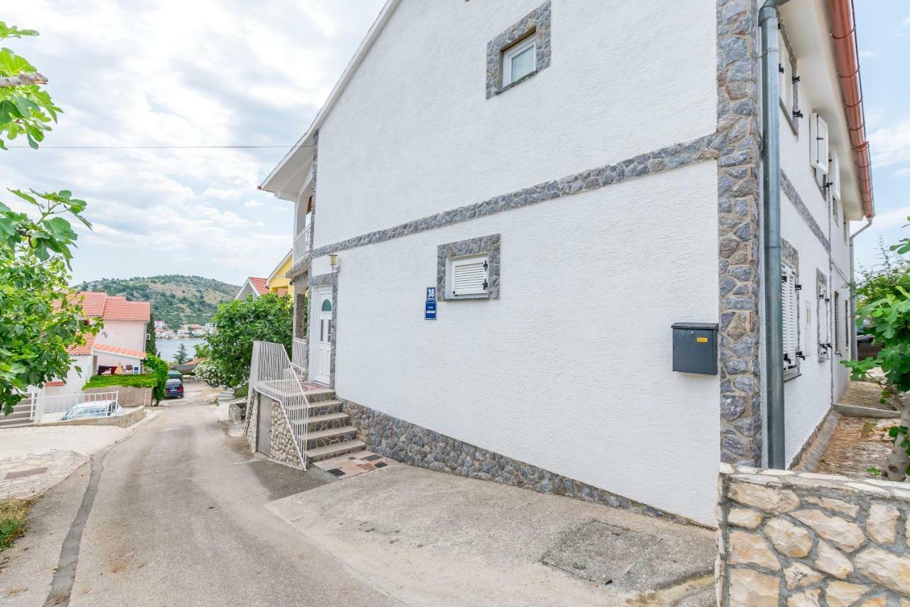 Apartment Pava 罗戈兹尼察 外观 照片