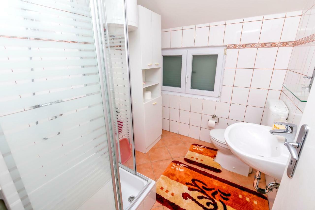 Apartment Pava 罗戈兹尼察 外观 照片