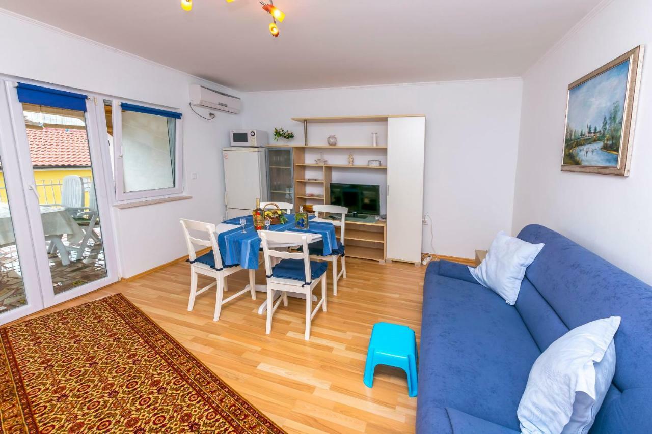 Apartment Pava 罗戈兹尼察 外观 照片